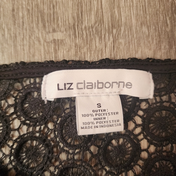 LIZ CLAIBORNE Woman Black Small Short Sleeve Cami Top      *no shirt inside** - Picture 4 of 8
